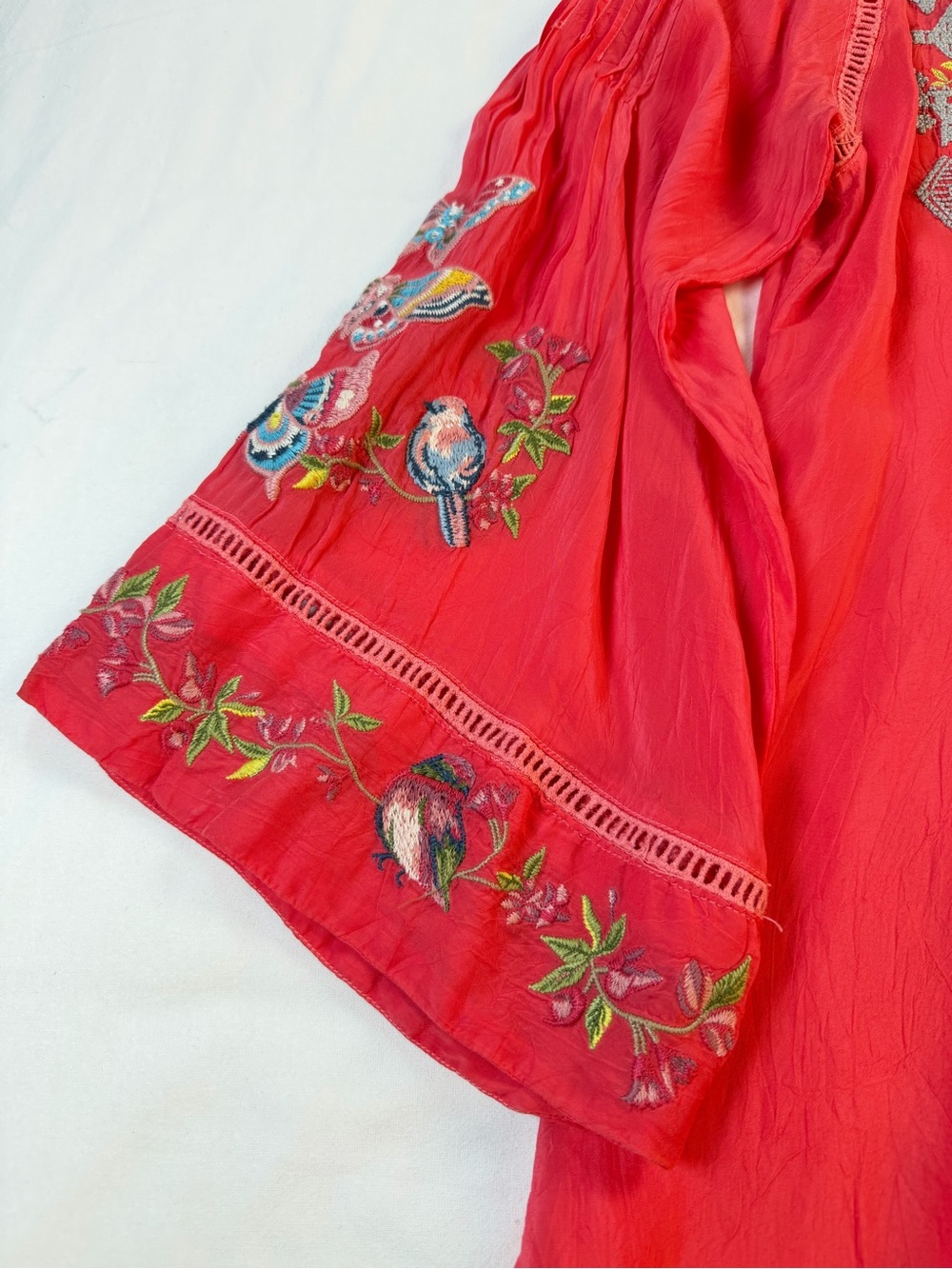 Johnny Was Farfalla Embroidered Coral Tunic Top with Butterfly and Bird  Detail - Picture 4 of 11